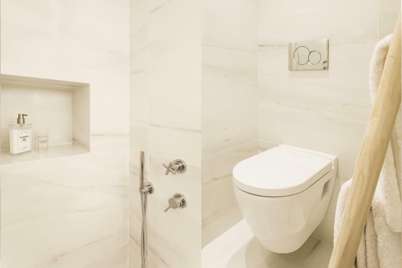 *** Boutique Syntagma Apartment W/ Plunge Pool *** Атина Екстериор снимка
