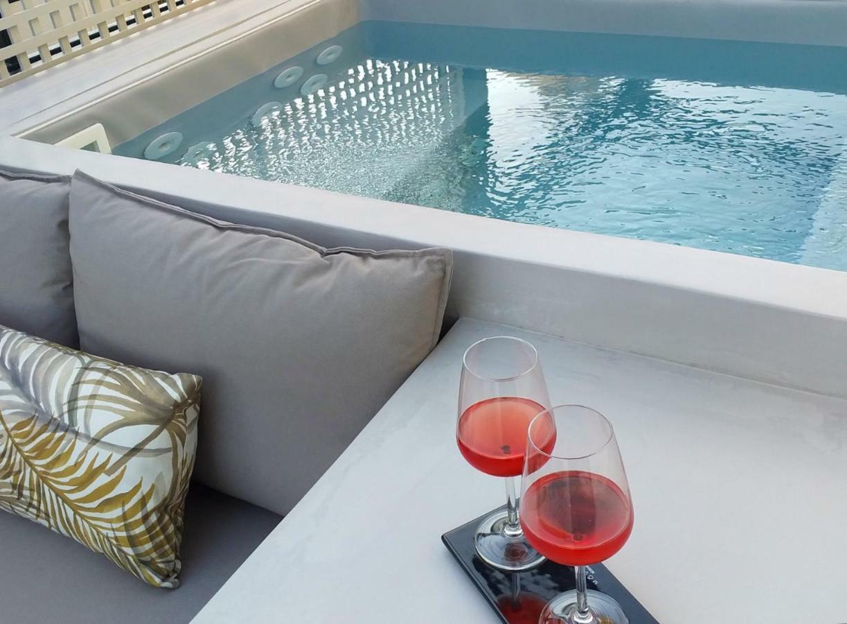 *** Boutique Syntagma Apartment W/ Plunge Pool *** Атина Екстериор снимка